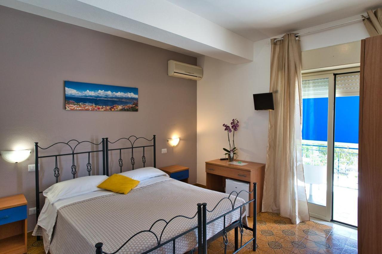 La Ruota Hotel Oliveri Exterior photo